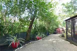 5858 SW 80th St, South Miami, FL 33143 - Photo 16