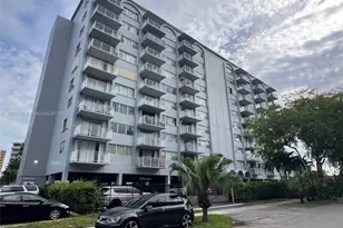 1470 NE 125th Terrace, North Miami, FL 33161 - Photo 2