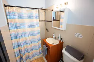 16910 NE 8th Ct, North Miami Beach, FL 33162 - Photo 18