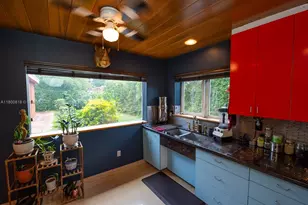 16910 NE 8th Ct, North Miami Beach, FL 33162 - Photo 12