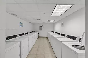 1750 N Bayshore Dr, Miami, FL 33132 - Photo 16