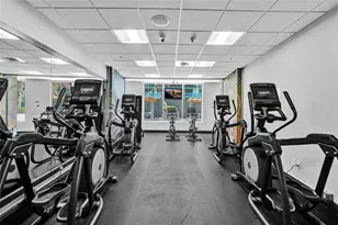 1750 N Bayshore Dr, Miami, FL 33132 - Photo 20