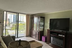 210 174th St, Sunny Isles Beach, FL 33160 - Photo 8