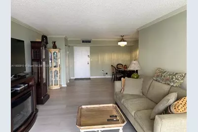 210 174th St #517, Sunny Isles Beach, FL 33160 - Photo 4