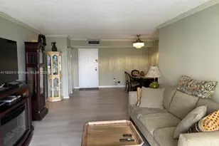 210 174th St, Sunny Isles Beach, FL 33160 - Photo 4