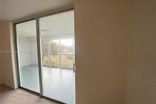 7220 Lake Cir Dr, Margate, FL 33063 - Photo 4