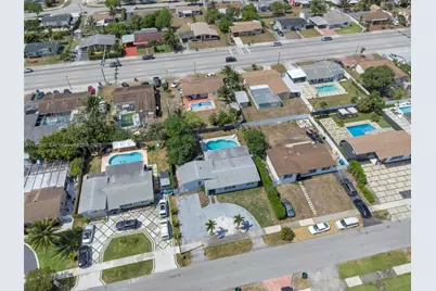 1371 NW 198th St, Miami Gardens, FL 33169 - Photo 36