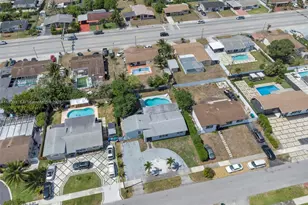 1371 NW 198th St, Miami Gardens, FL 33169 - Photo 36