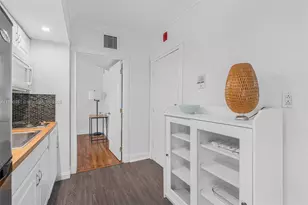 1555 Pennsylvania Ave, Miami Beach, FL 33139 - Photo 6