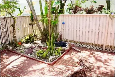 2058 Winners Cir, North Lauderdale, FL 33068 - Photo 2