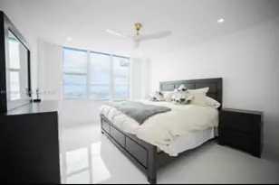 5600 Collins Ave, Miami Beach, FL 33140 - Photo 28