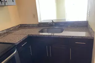 492 NW 165th St Rd, Miami, FL 33169 - Photo 2