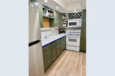 16518 NE 26th Ave #405, North Miami Beach, FL 33160 - Photo 28