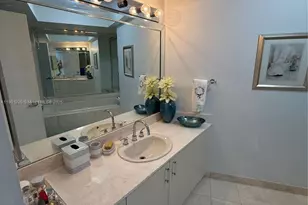 1000 Island Blvd, Aventura, FL 33160 - Photo 12