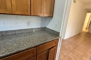 7841 Dunham Blvd, Miami, FL 33138 - Photo 12