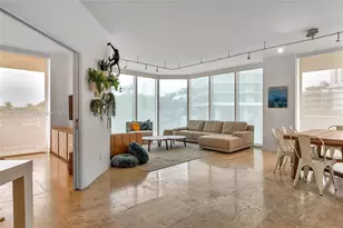 300 South Pointe Dr, Miami Beach, FL 33139 - Photo 2