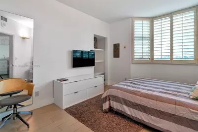 300 S Pointe Dr #403, Miami Beach, FL 33139 - Photo 26