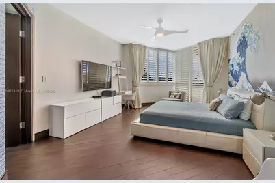 300 S Pointe Dr #403, Miami Beach, FL 33139 - Photo 18