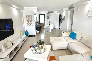 301 Golden Isles Dr, Hallandale Beach, FL 33009 - Photo 1