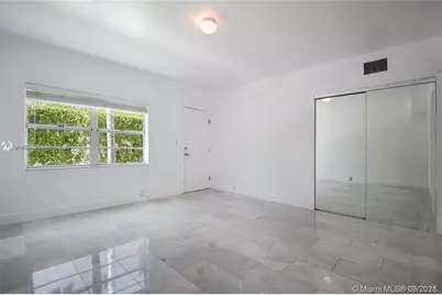 928 Jefferson Ave #3, Miami Beach, FL 33139 - Photo 2