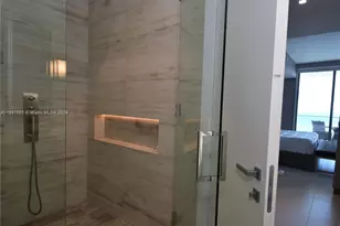 18975 Collins Ave, Sunny Isles Beach, FL 33160 - Photo 38