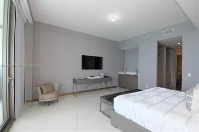 18975 Collins Ave #2003, Sunny Isles Beach, FL 33160 - Photo 32