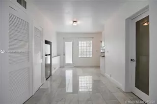 928 Jefferson Ave, Miami Beach, FL 33139 - Photo 2