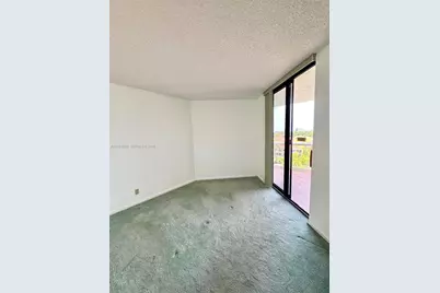 3610 Yacht Club Dr #810, Aventura, FL 33180 - Photo 32