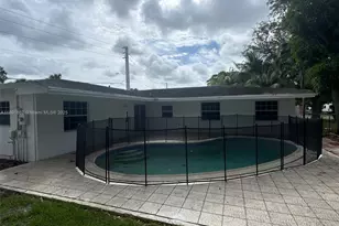 6714 Boulevard of Champions, North Lauderdale, FL 33068 - Photo 2