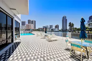 137 Golden Isles Dr, Hallandale Beach, FL 33009 - Photo 24