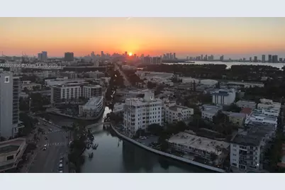 2555 Collins Ave #1114, Miami Beach, FL 33140 - Photo 16