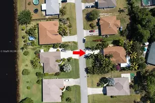 2014 SE Mantua St, Port Saint Lucie, FL 34952 - Photo 4