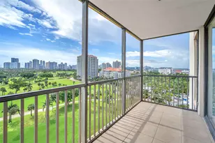 20335 W Country Club Dr, Aventura, FL 33180 - Photo 2