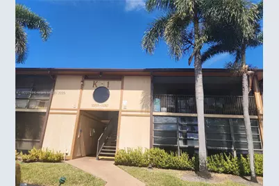 10747 W Clairmont Cir #204, Tamarac, FL 33321 - Photo 2