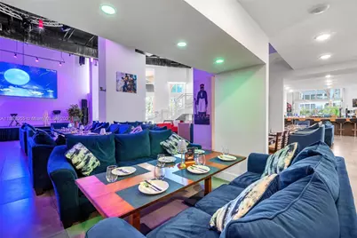 511 SE 5th Ave (Restaurant), Fort Lauderdale, FL 33301 - Photo 10