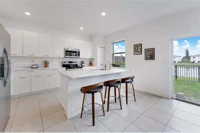 12767 NW 23rd Pl, Miami, FL 33167 - Photo 6