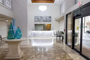 6061 Collins Ave, Miami Beach, FL 33140 - Photo 34