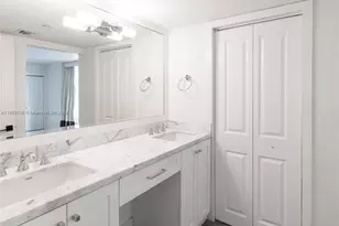 6061 Collins Ave, Miami Beach, FL 33140 - Photo 22