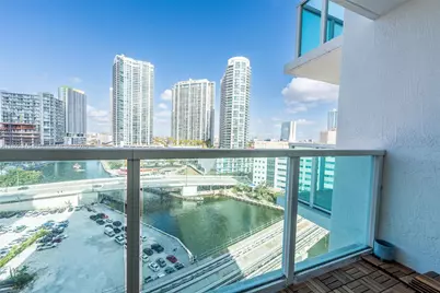 31 SE 5 St #1603, Miami, FL 33131 - Photo 2