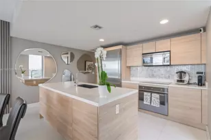 16385 Biscayne Blvd, North Miami Beach, FL 33160 - Photo 6