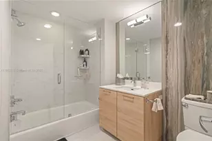 16385 Biscayne Blvd, North Miami Beach, FL 33160 - Photo 22