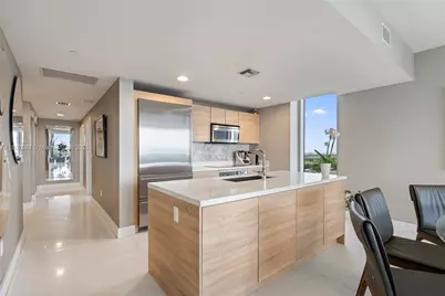 16385 Biscayne Blvd #2715, North Miami Beach, FL 33160 - Photo 4
