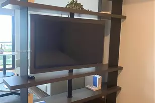 398 NE 5th St, Miami, FL 33132 - Photo 6