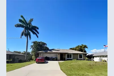 1705 SE 21st Ter, Cape Coral, FL 33990 - Photo 2