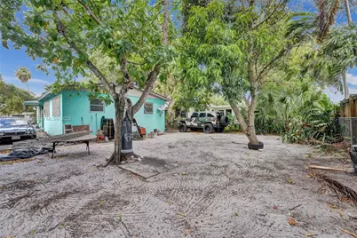 3160 NW 169th Ter, Miami Gardens, FL 33056 - Photo 10