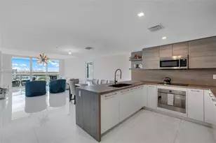 400 Sunny Isles, Sunny Isles Beach, FL 33160 - Photo 2