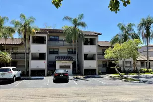 9998 Nob Hill Pl, Sunrise, FL 33351 - Photo 6