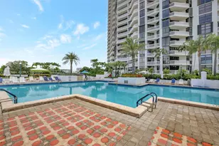 1000 Island Blvd, Aventura, FL 33160 - Photo 22