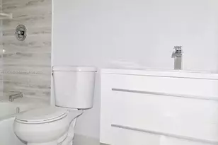 691 S Hollybrook Dr, Pembroke Pines, FL 33025 - Photo 6