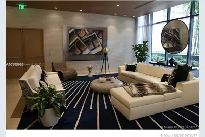 55 SW 9th St #3409, Miami, FL 33130 - Photo 8